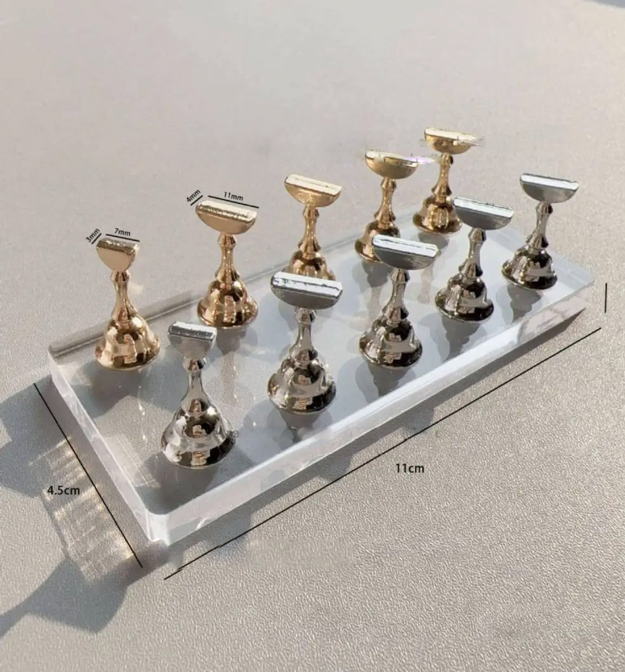 Magnetic 10 Nail Holder