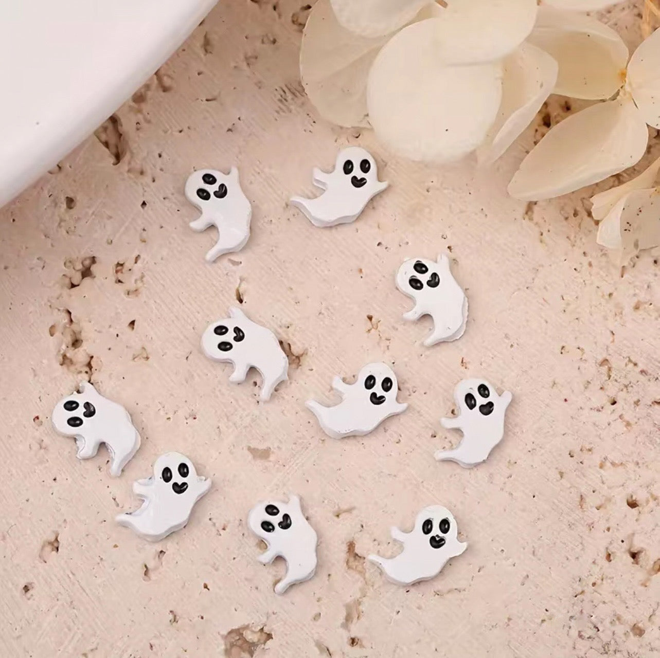Cute Ghosts