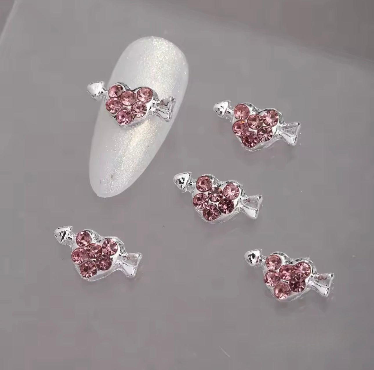Arrow in Pink Rhinestone Heart