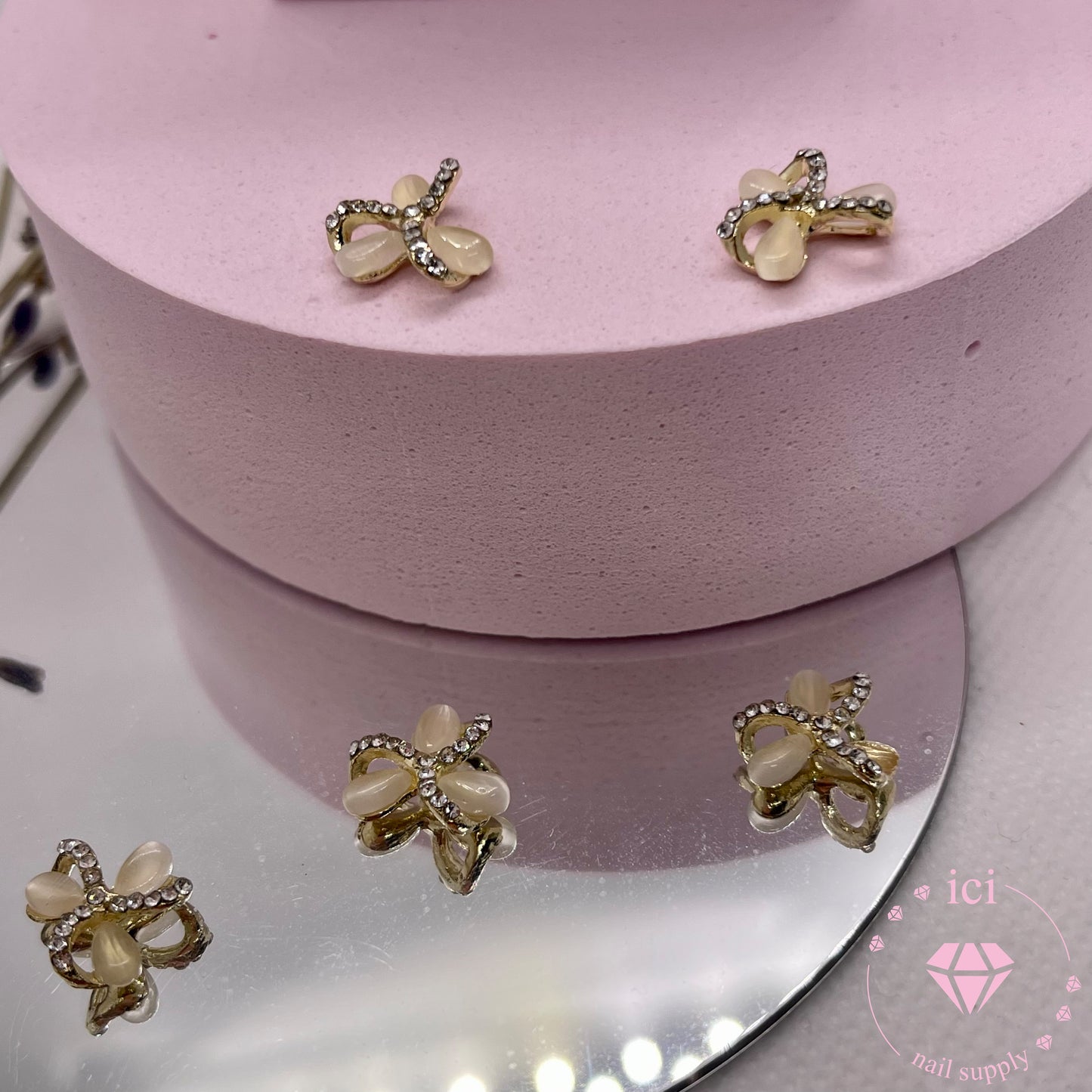 Rhinestone wind wheel