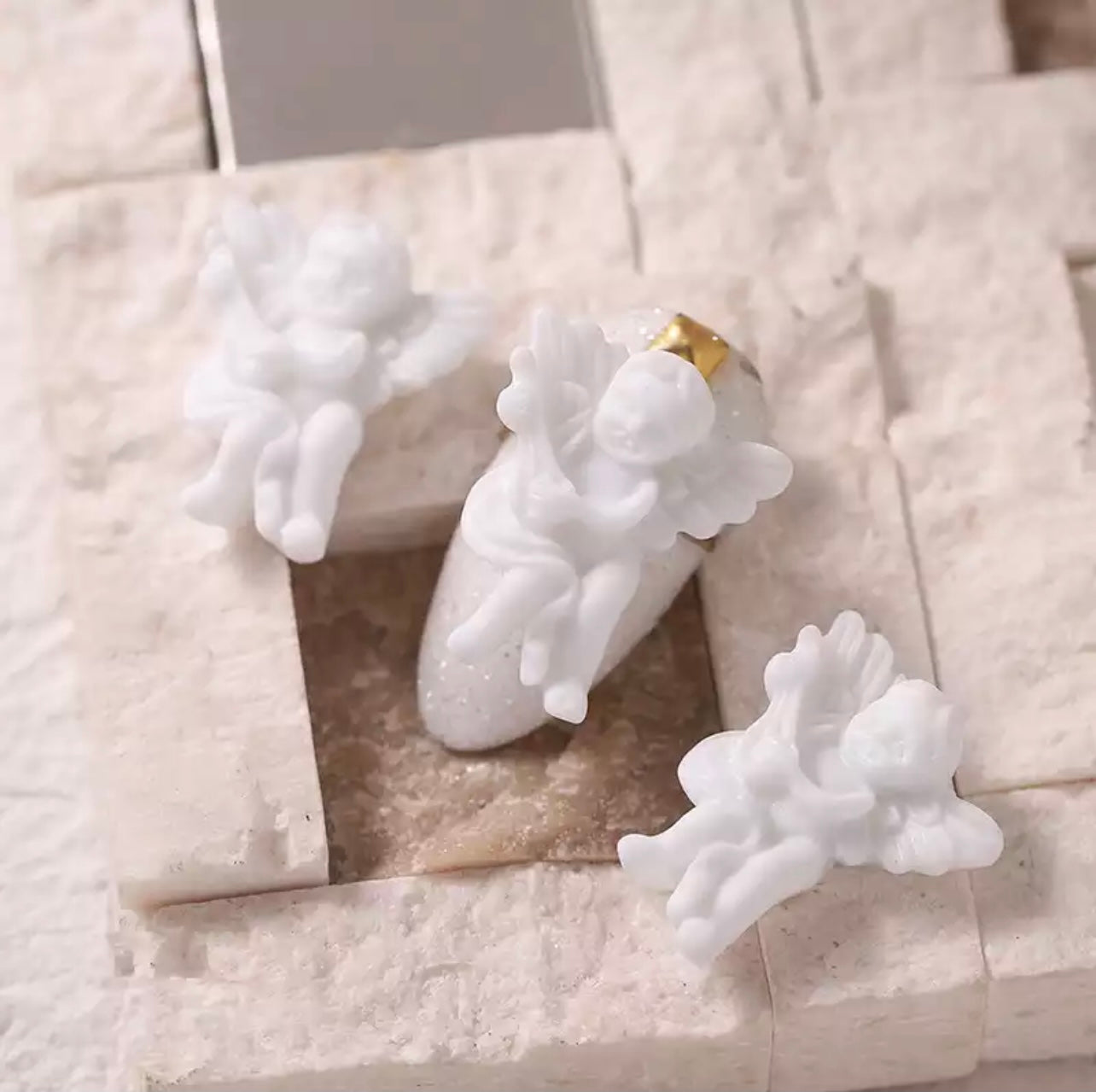 Baroque Angel - White