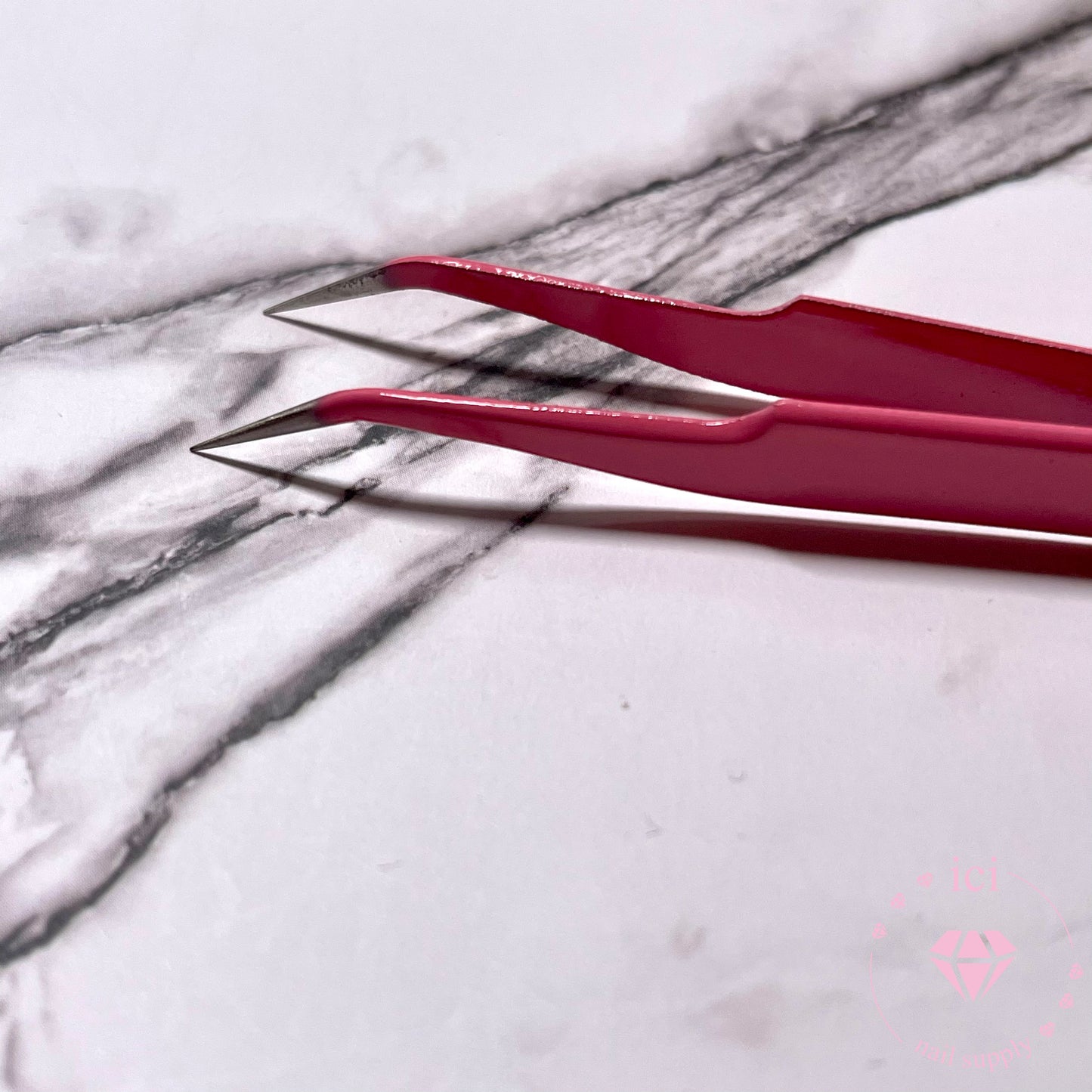 Curved Tweezer - Pink