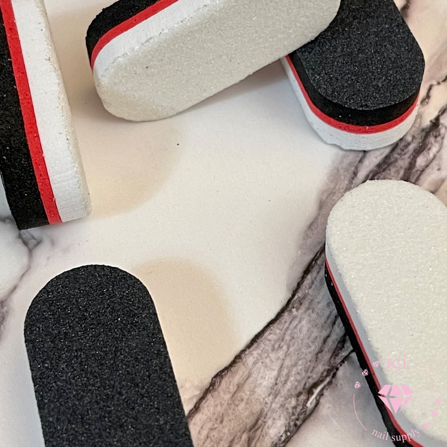 Nail Buffer - White/Black