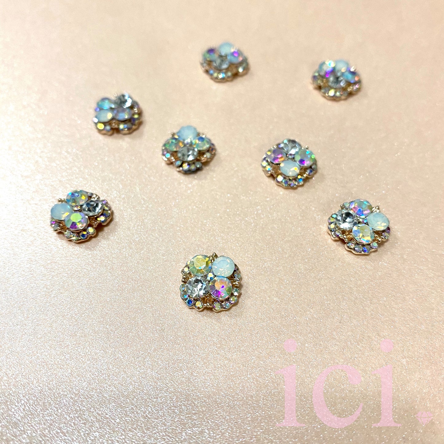 Square White Stone Cluster