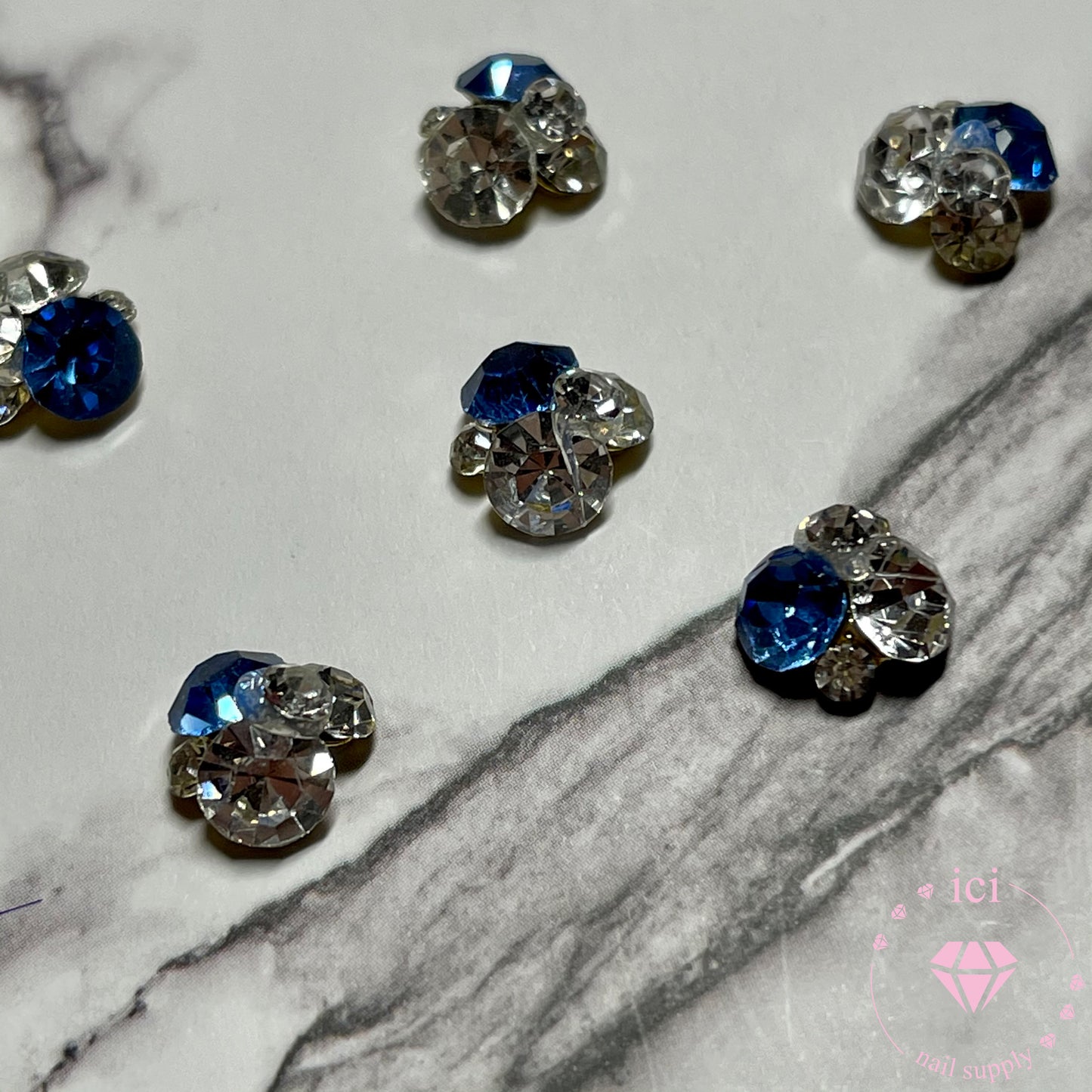 Stone Cluster - Ocean Blue