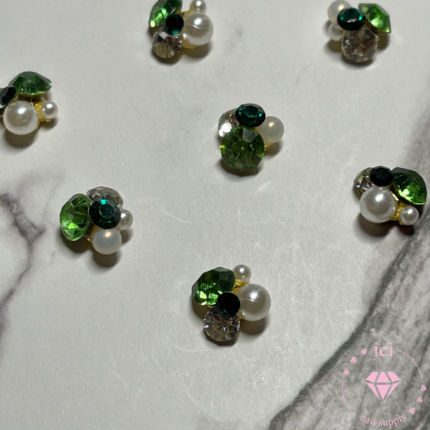 Stone Cluster - Green with Pearls