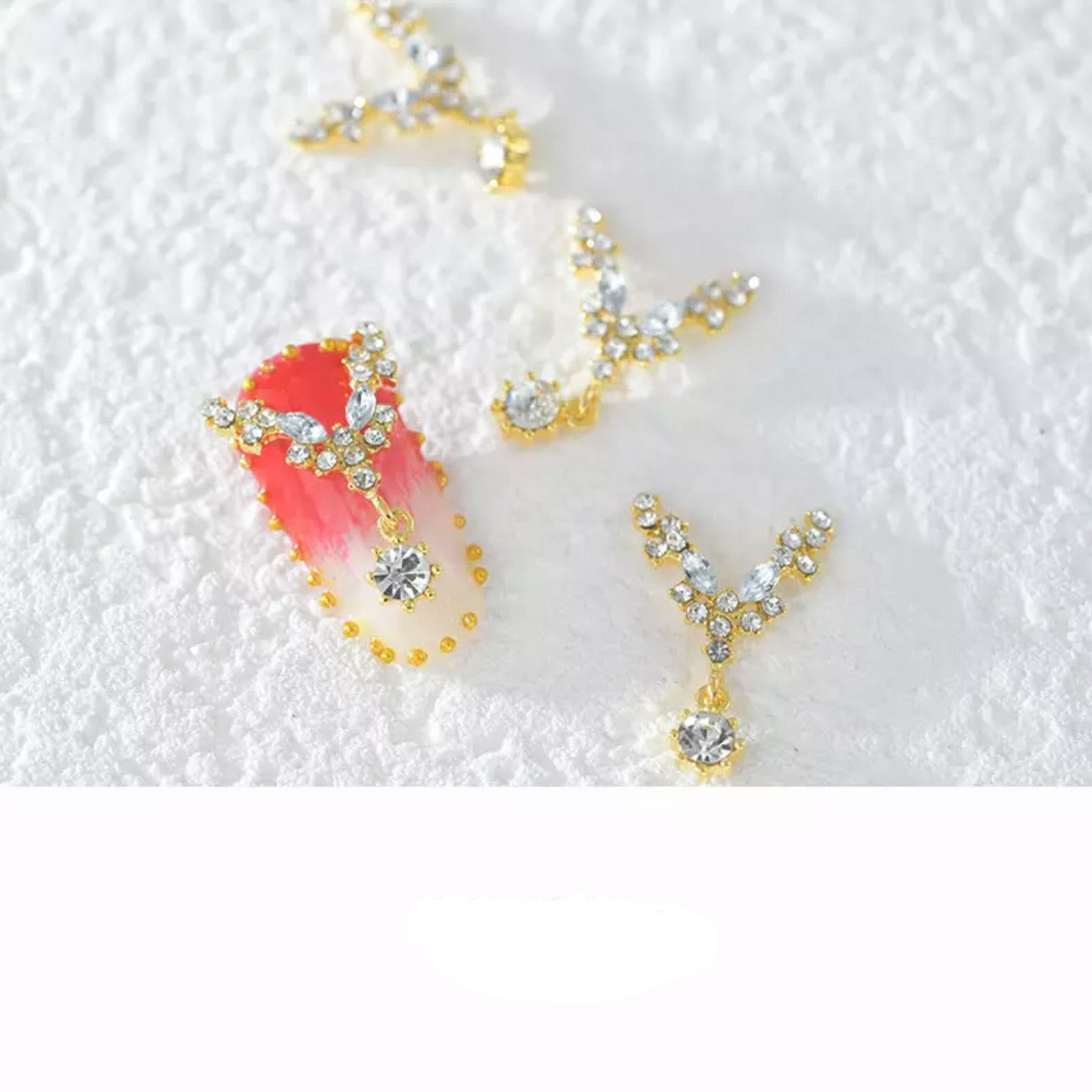 Full Nail V Charm with Dangle - Crystal