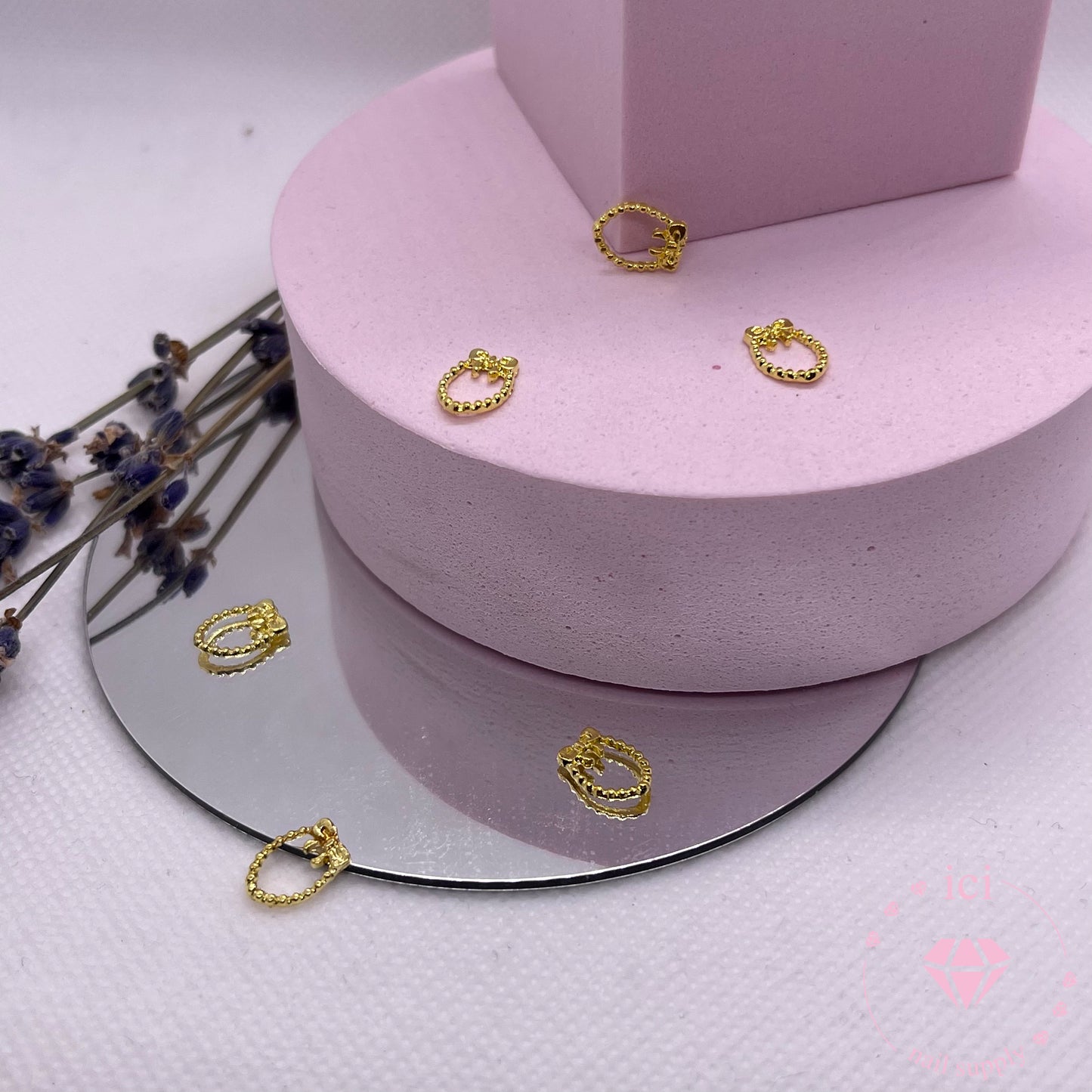 Oval with Bow - Gold