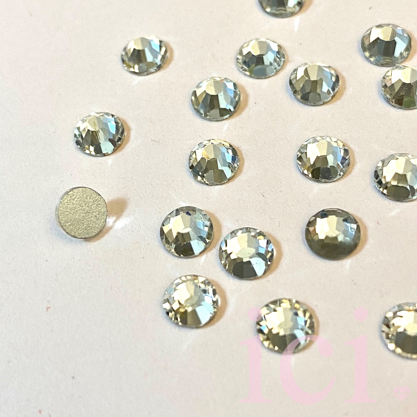 Flatback Crystal Clear Rhinestone SS30