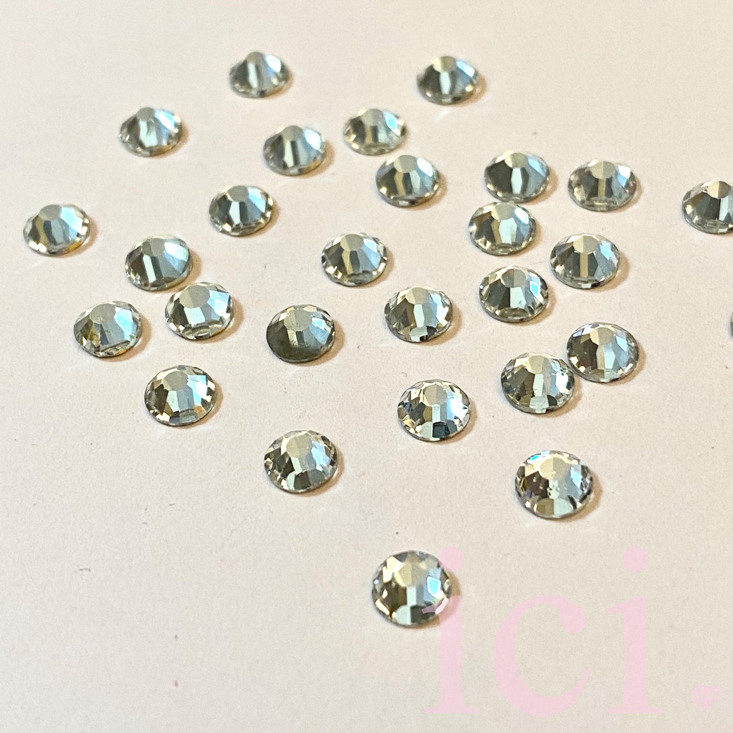 Flatback Crystal Clear Rhinestone SS30