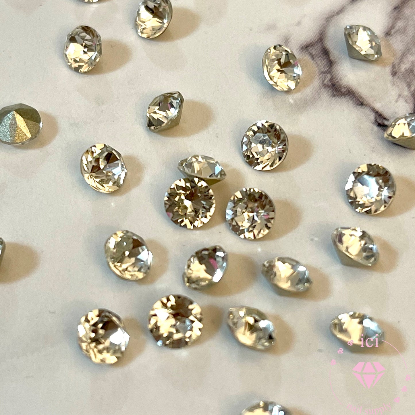 Crystal Pointback Rhinestone