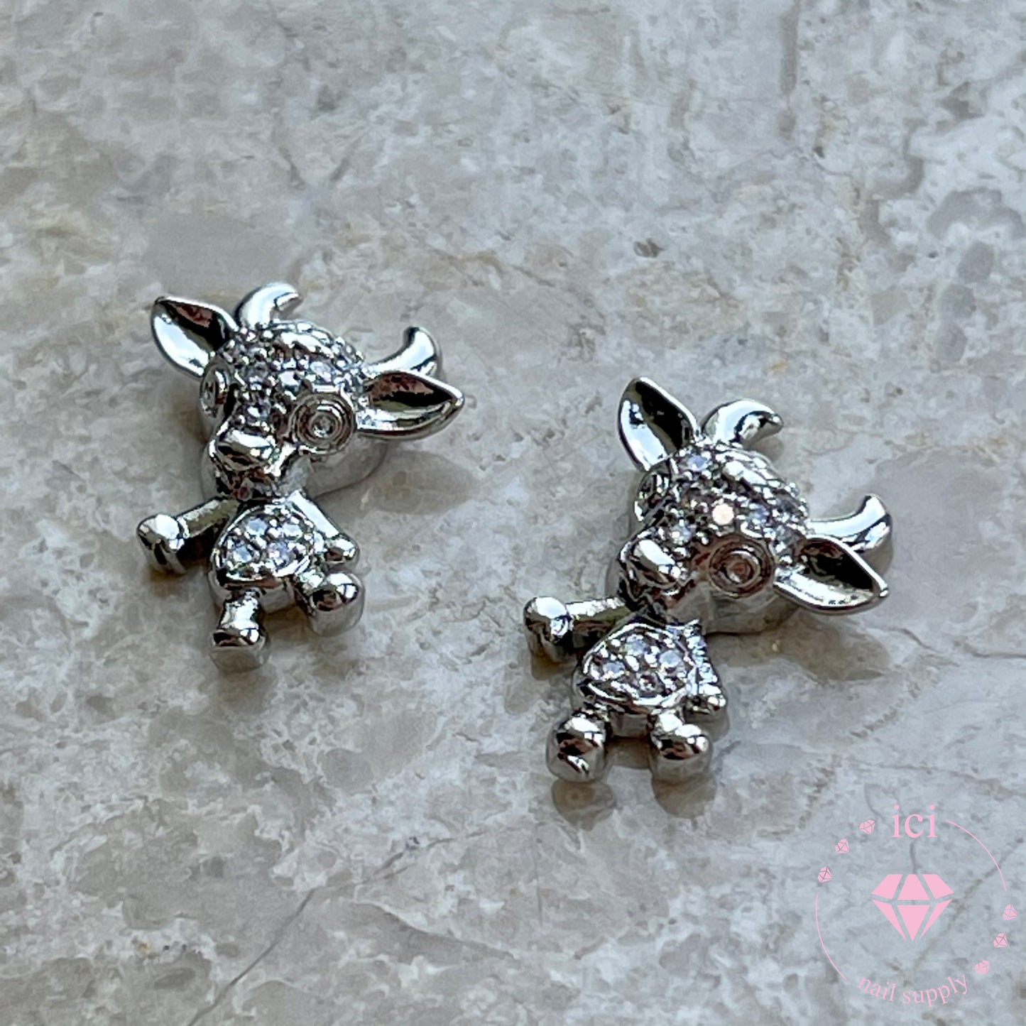 Tilted Ox Head - Silver