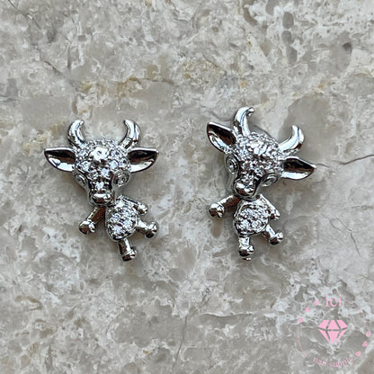 Tilted Ox Head - Silver