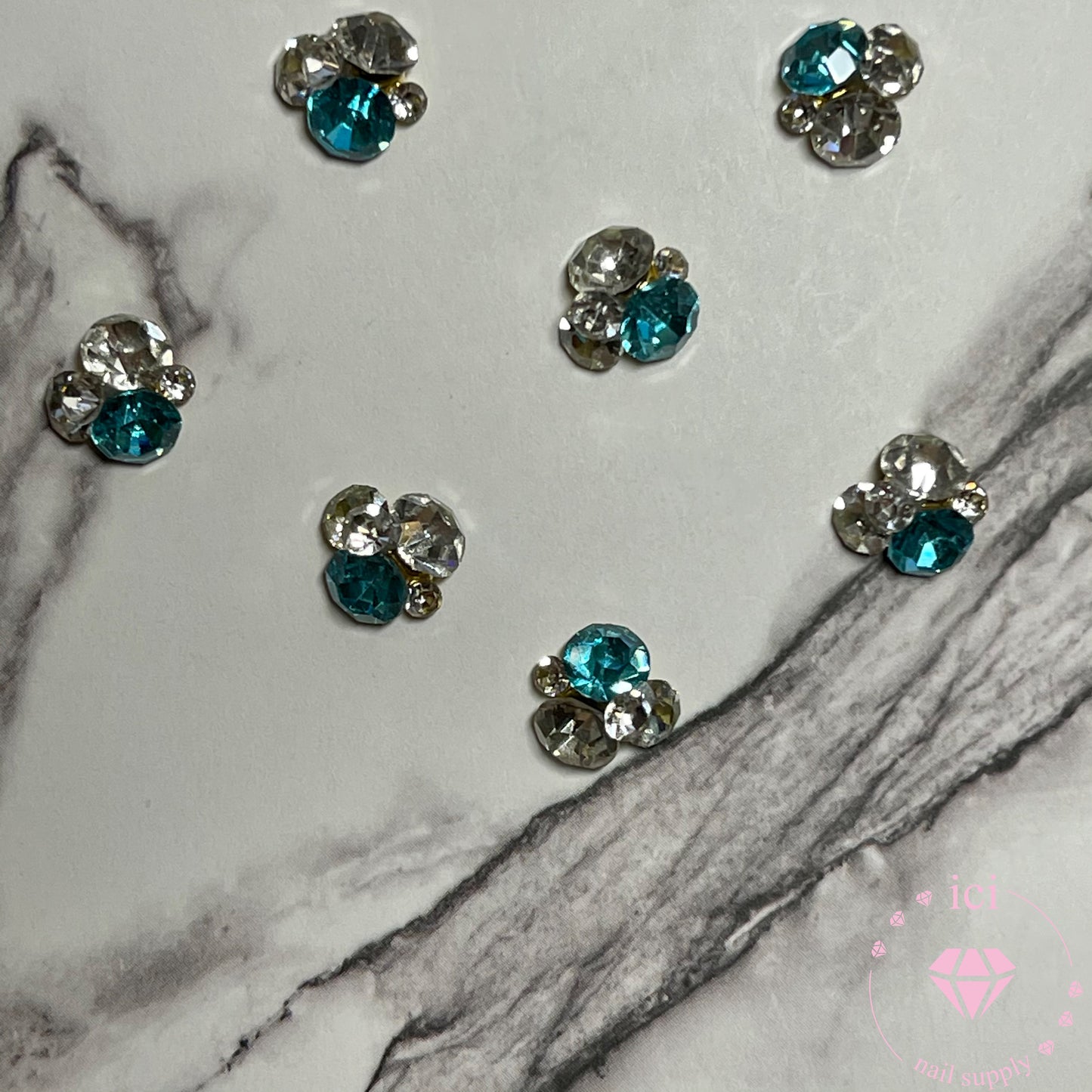 Stone Cluster - Turquoise Blue